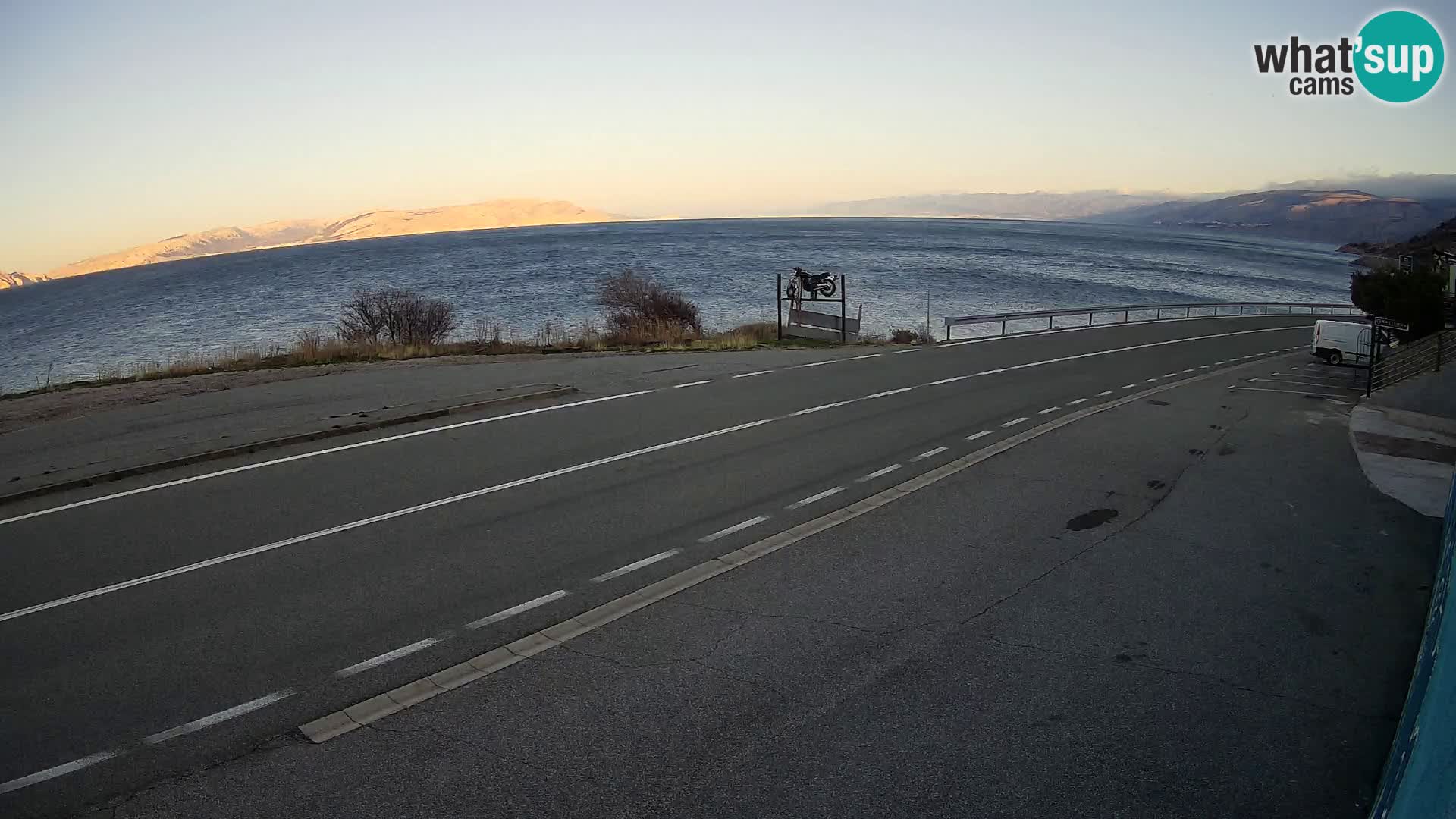 Webcam autopista adriática D8 cerca de SENJ – vista de la isla de KRK