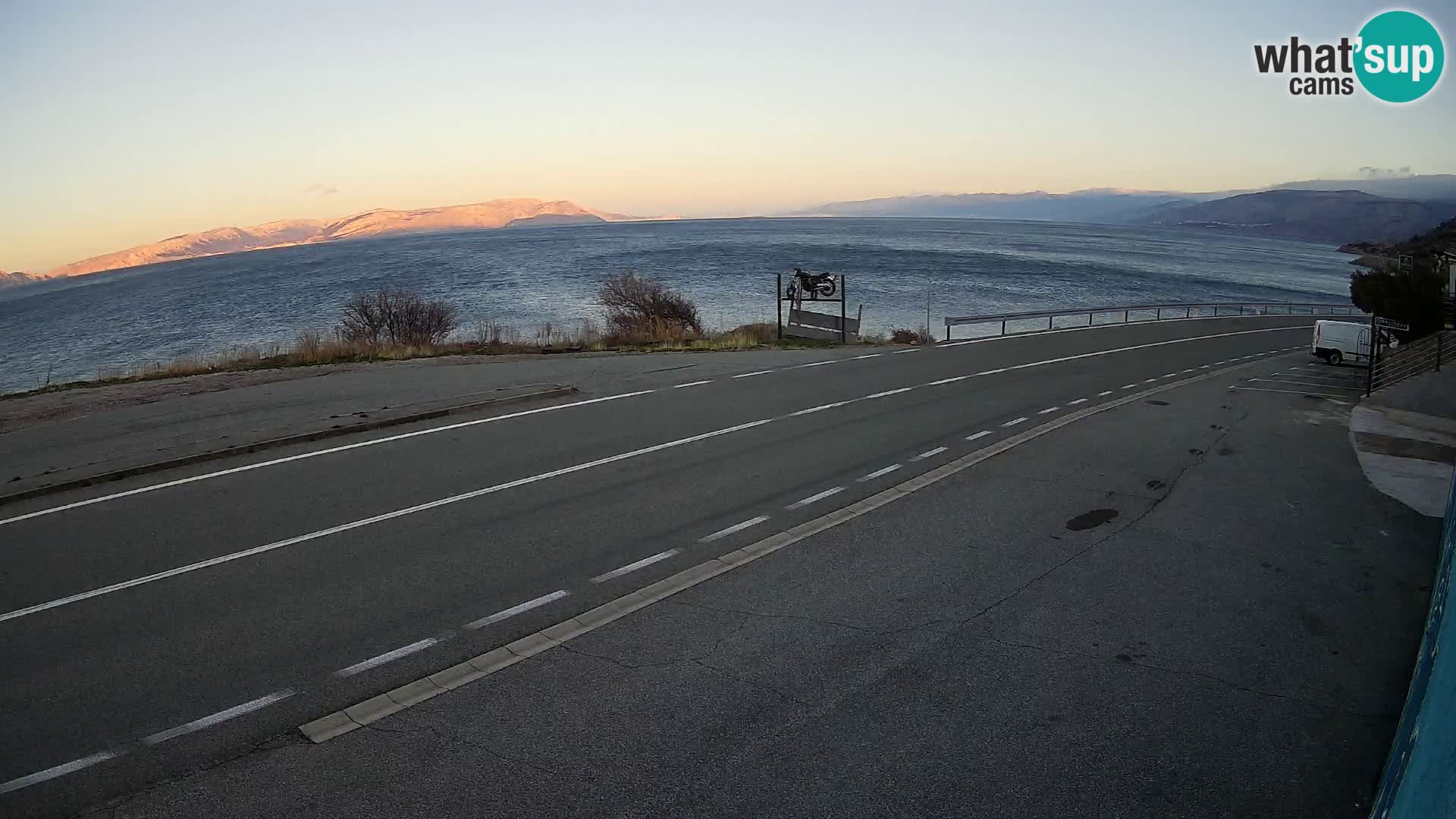 Web kamera Jadranska Magistrala kod SENJa – pogled na KRK