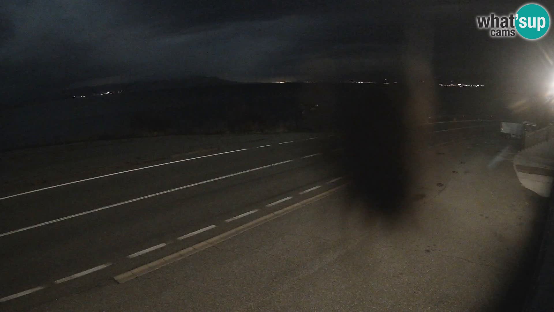 Webcam autopista adriática D8 cerca de SENJ – vista de la isla de KRK