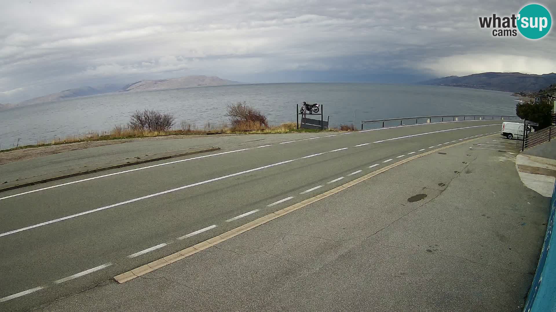 Webcam autopista adriática D8 cerca de SENJ – vista de la isla de KRK