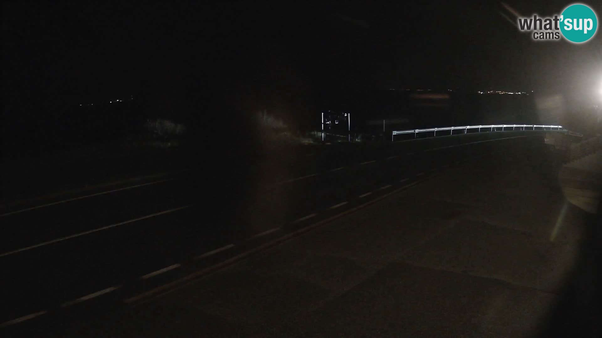 Webcam autoroute Adriatique D8 près de SENJ – vue sur l’île de KRK