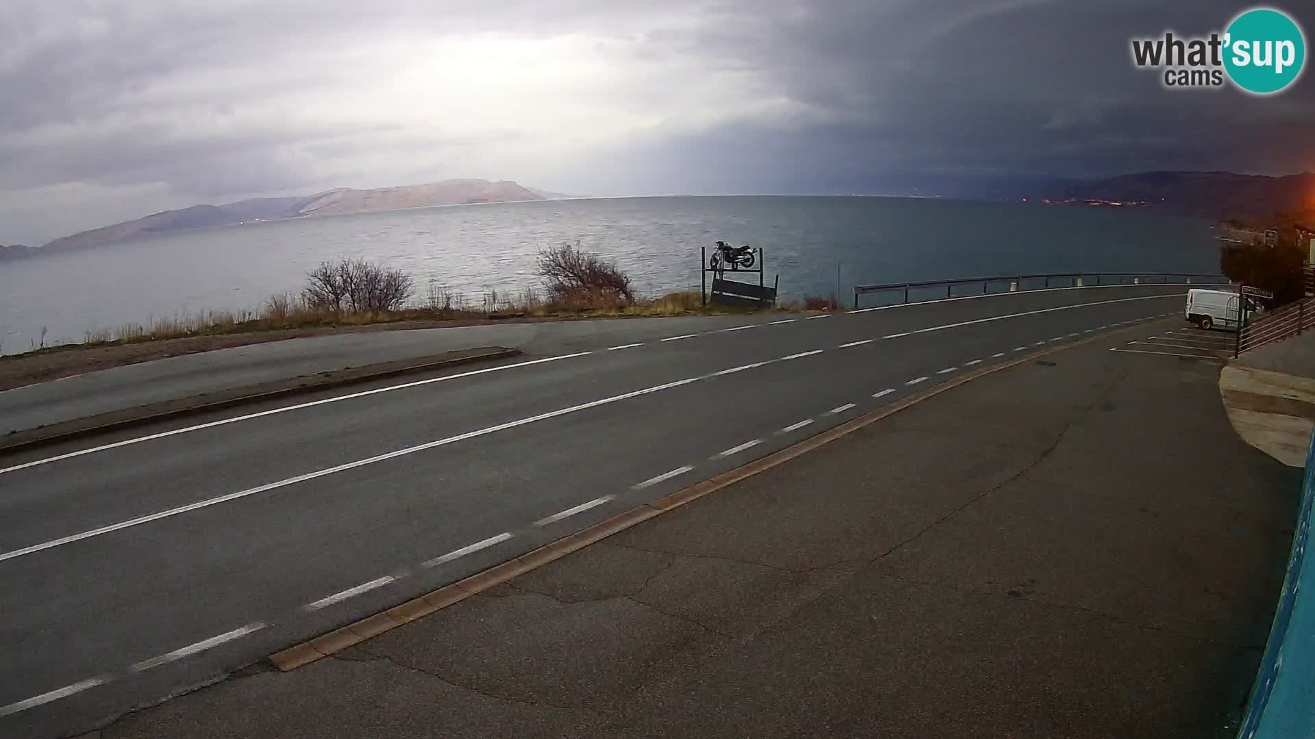 Web kamera Jadranska Magistrala kod SENJa – pogled na KRK