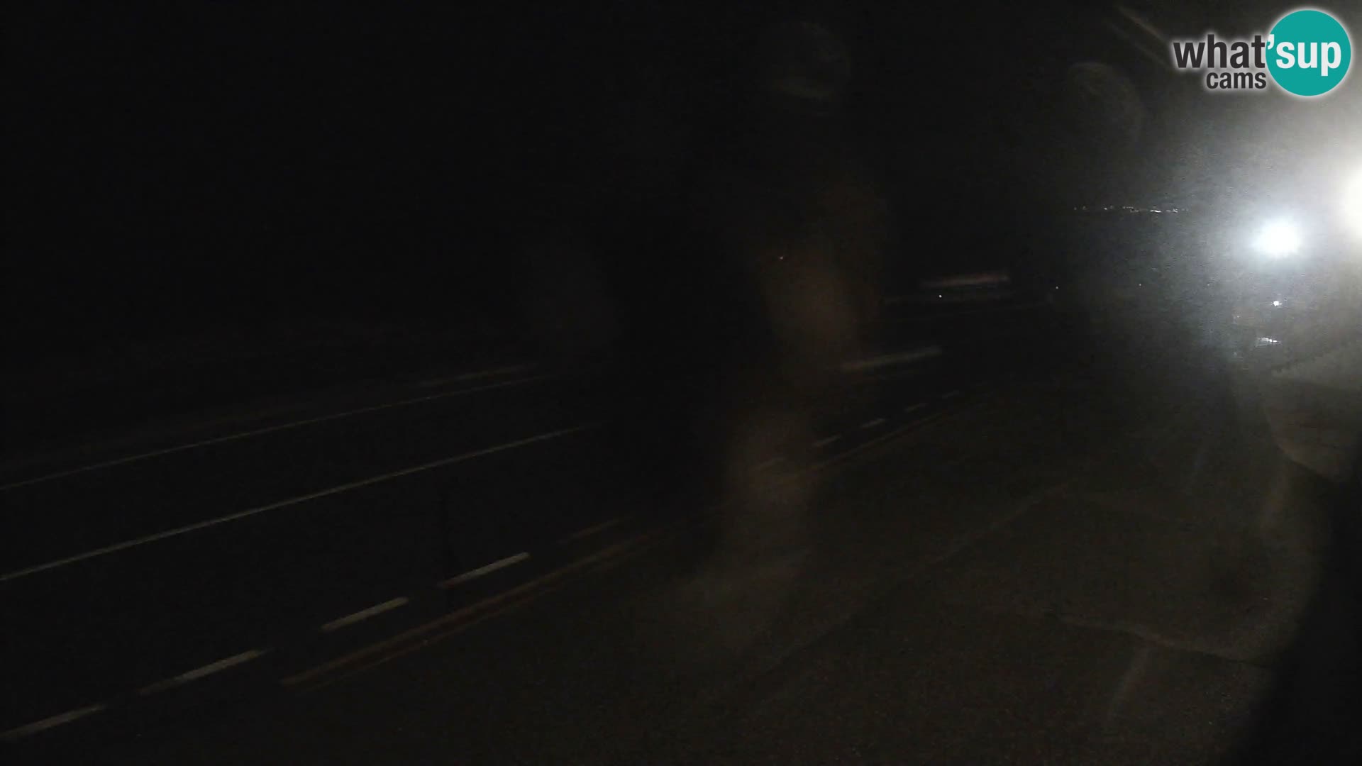 Webcam autoroute Adriatique D8 près de SENJ – vue sur l’île de KRK