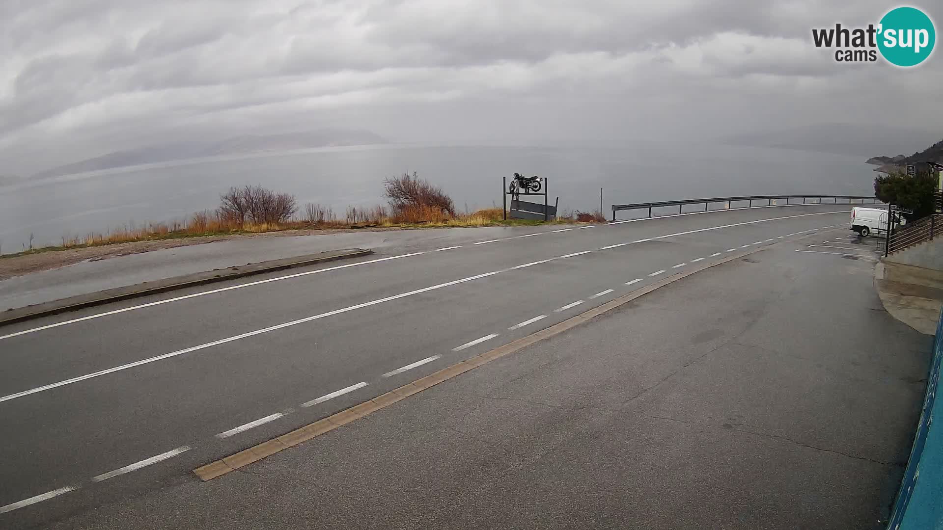 Webcam Adria-Autobahn D8 bei SENJ – Blick auf die Insel KRK