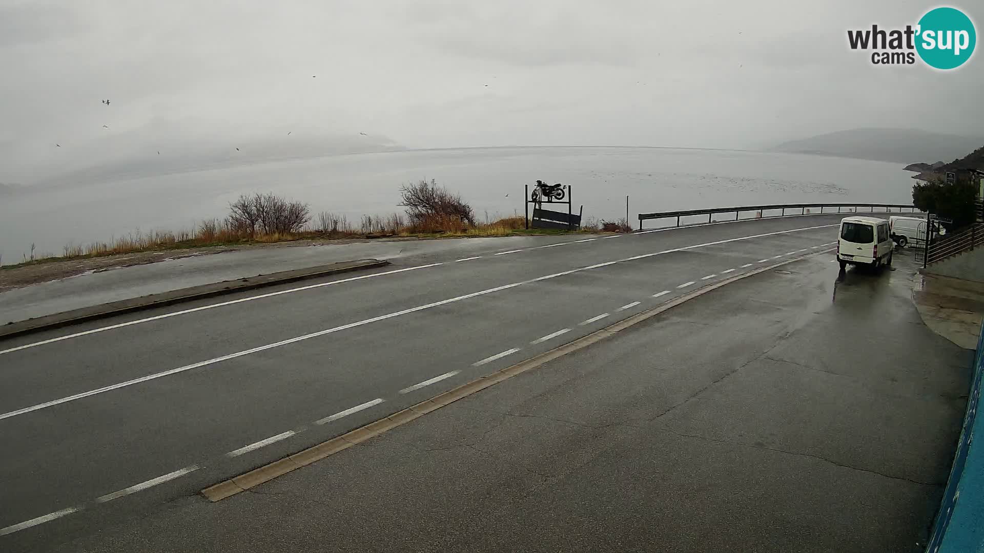 Webcam autopista adriática D8 cerca de SENJ – vista de la isla de KRK