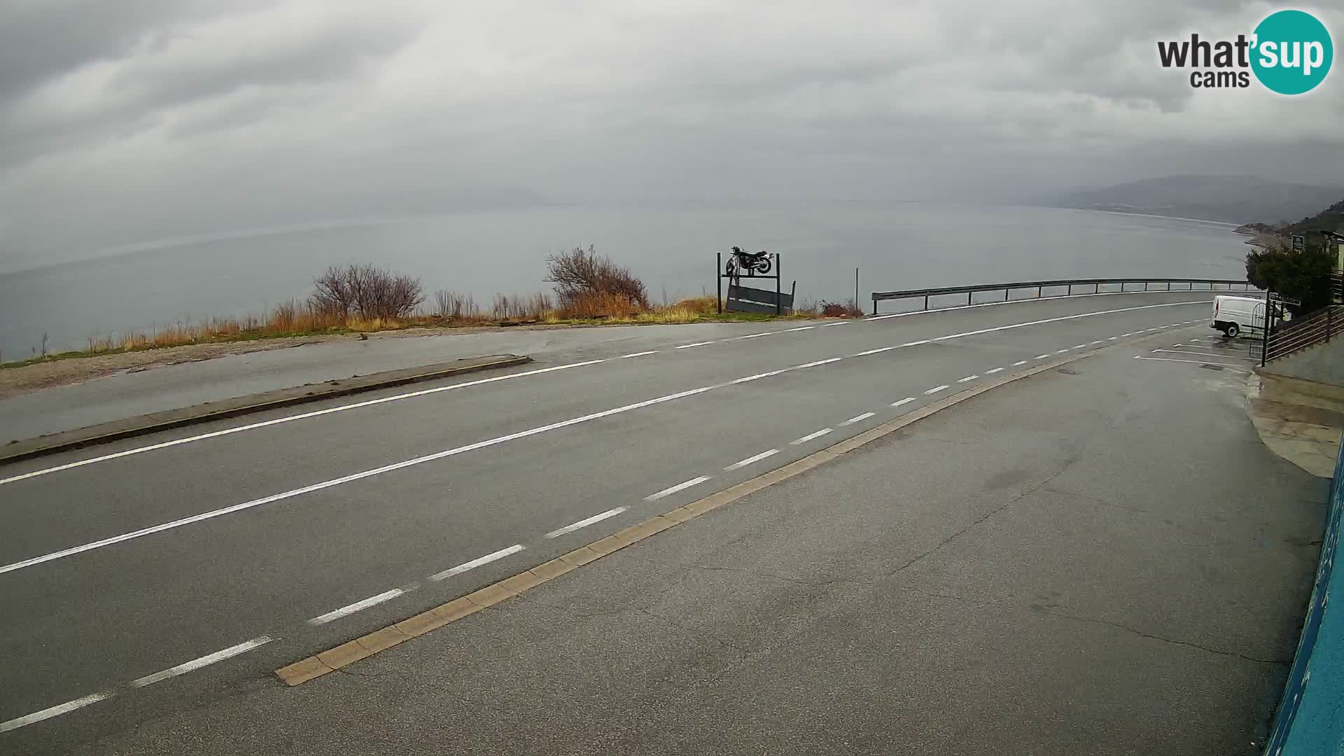 Webcam Adria-Autobahn D8 bei SENJ – Blick auf die Insel KRK