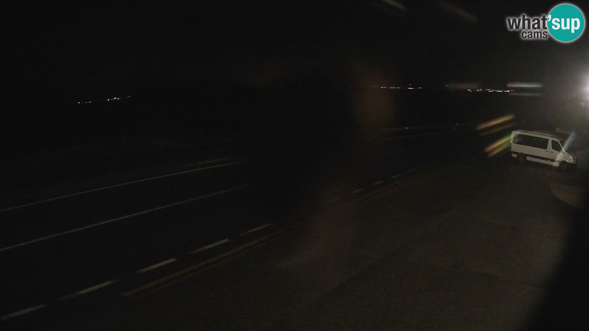 Webcam autopista adriática D8 cerca de SENJ – vista de la isla de KRK