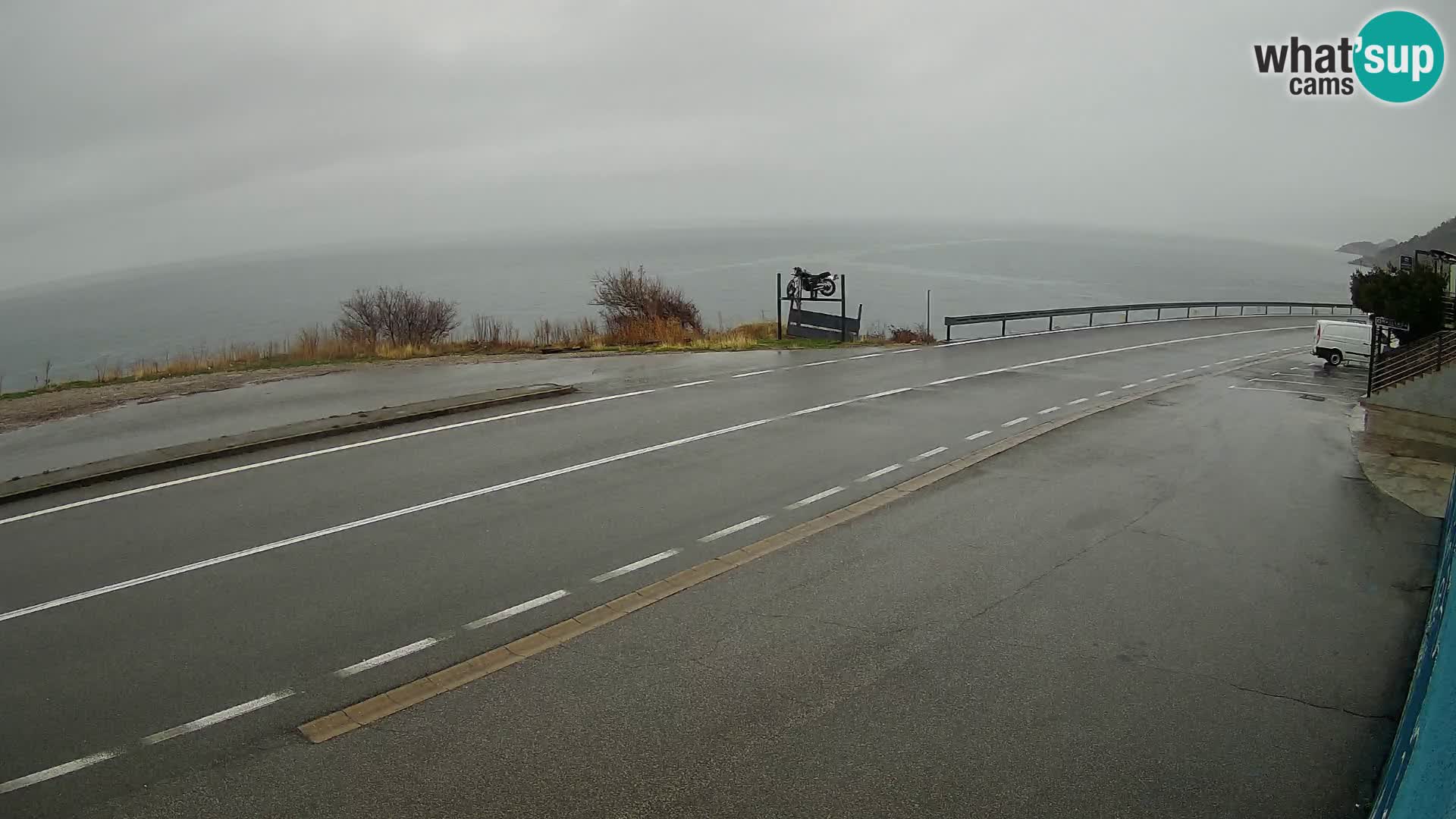 Webcam Adria-Autobahn D8 bei SENJ – Blick auf die Insel KRK