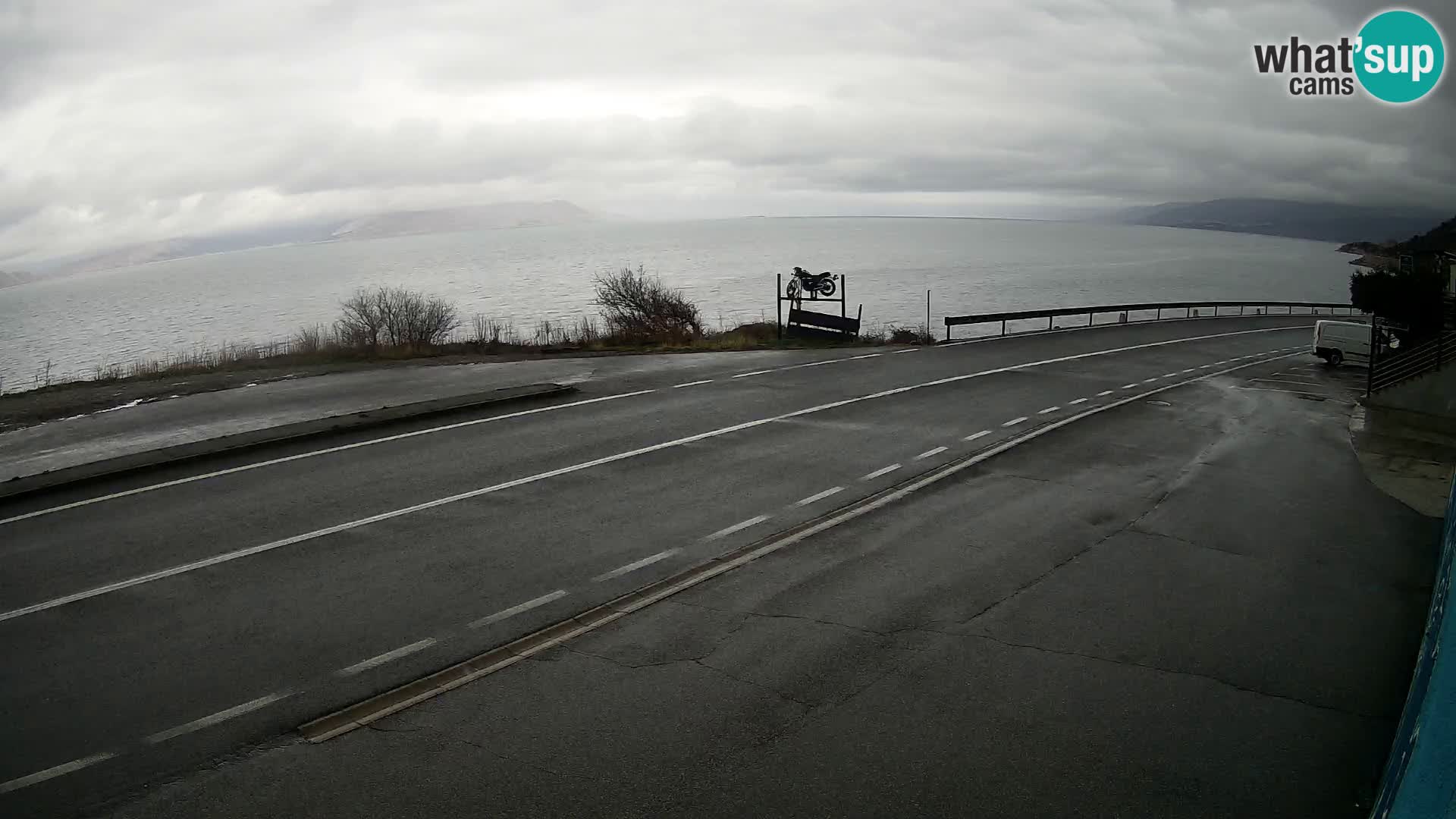 Webcam autoroute Adriatique D8 près de SENJ – vue sur l’île de KRK