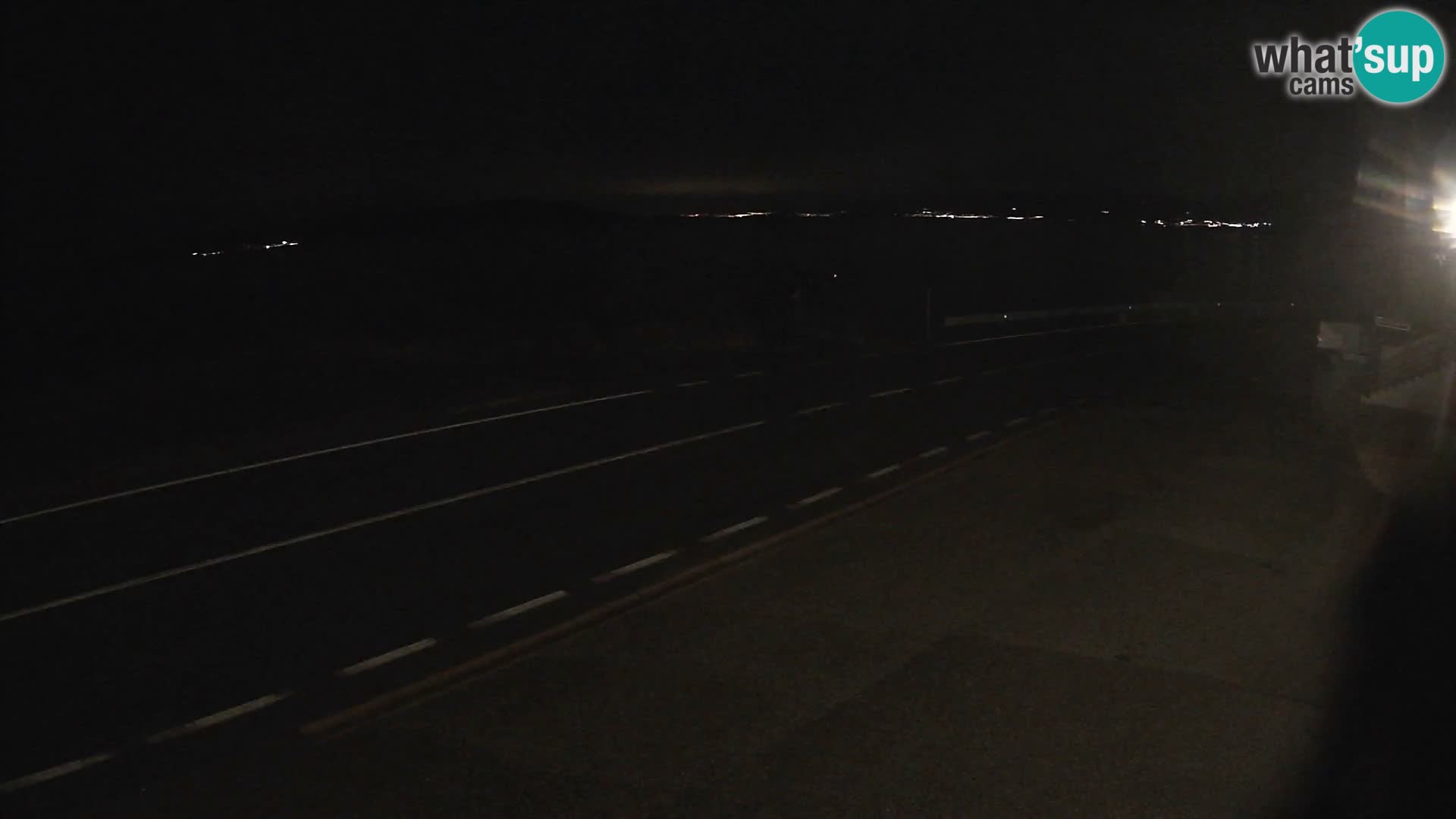 Webcam autopista adriática D8 cerca de SENJ – vista de la isla de KRK