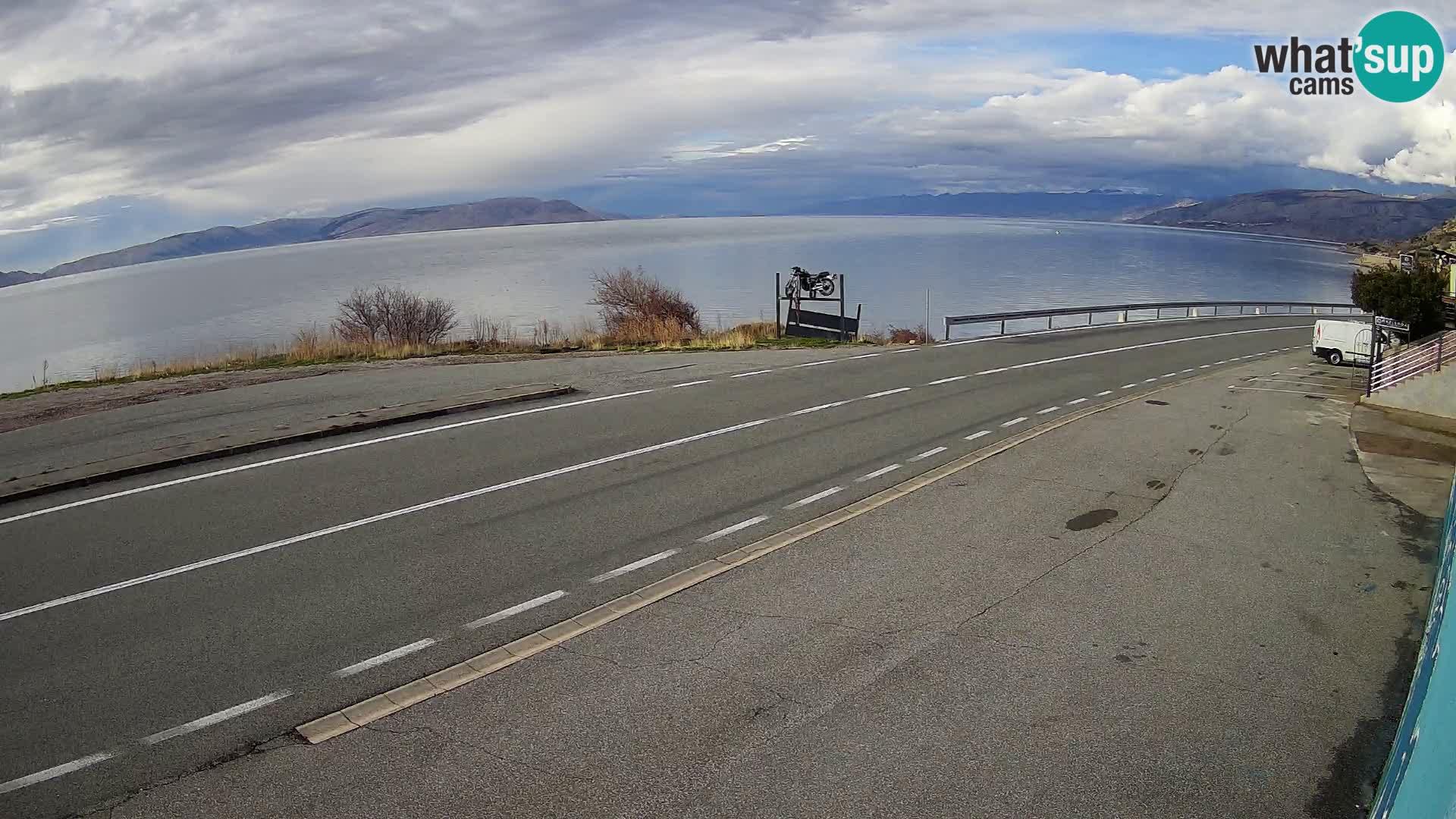 Webcam autopista adriática D8 cerca de SENJ – vista de la isla de KRK