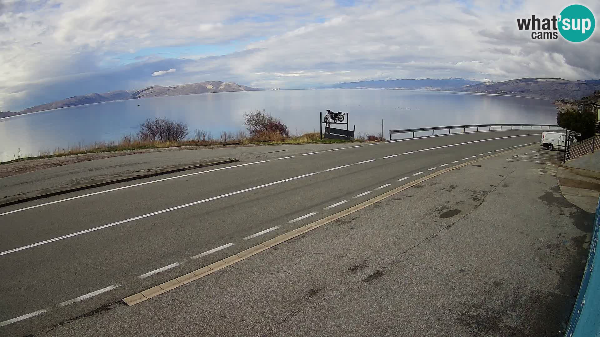 Webcam autopista adriática D8 cerca de SENJ – vista de la isla de KRK