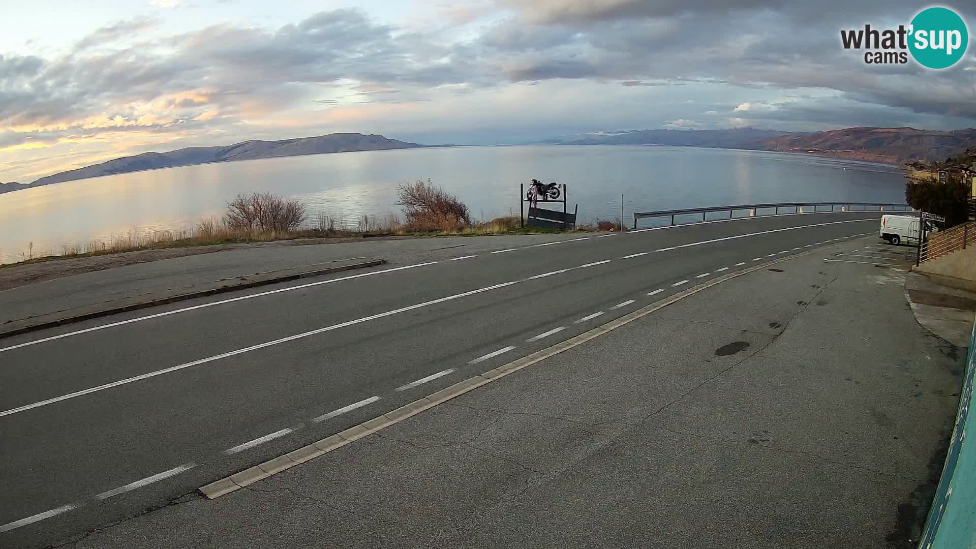 Web kamera Jadranska Magistrala kod SENJa – pogled na KRK