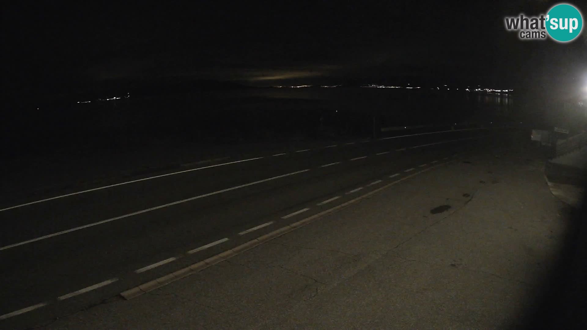 Webcam autopista adriática D8 cerca de SENJ – vista de la isla de KRK