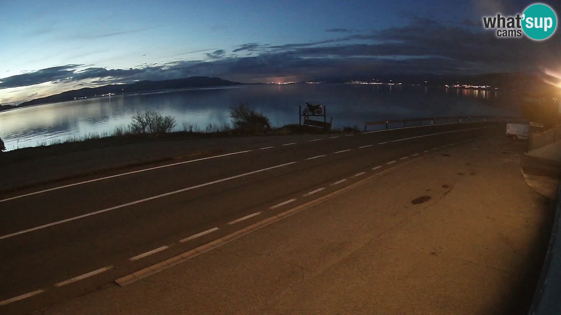 Webcam autoroute Adriatique D8 près de SENJ – vue sur l’île de KRK