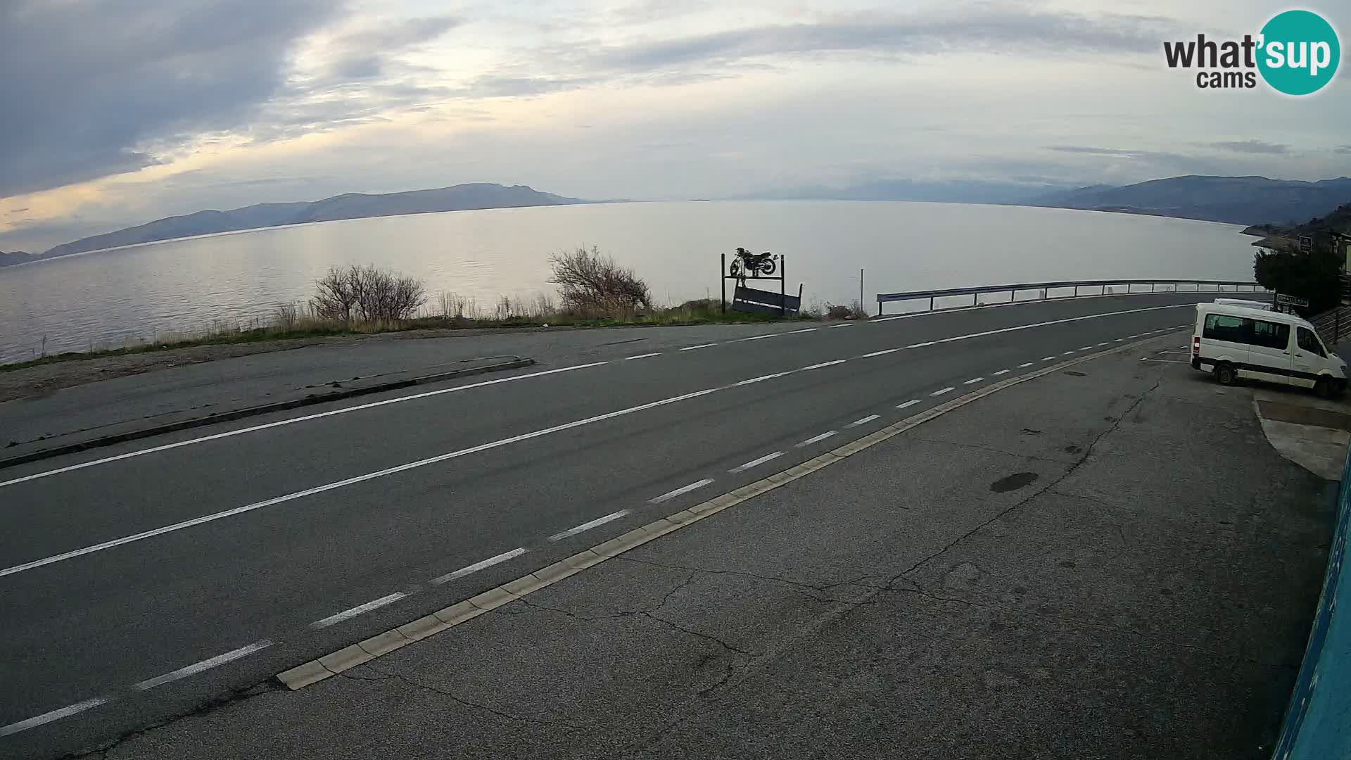 Webcam autoroute Adriatique D8 près de SENJ – vue sur l’île de KRK