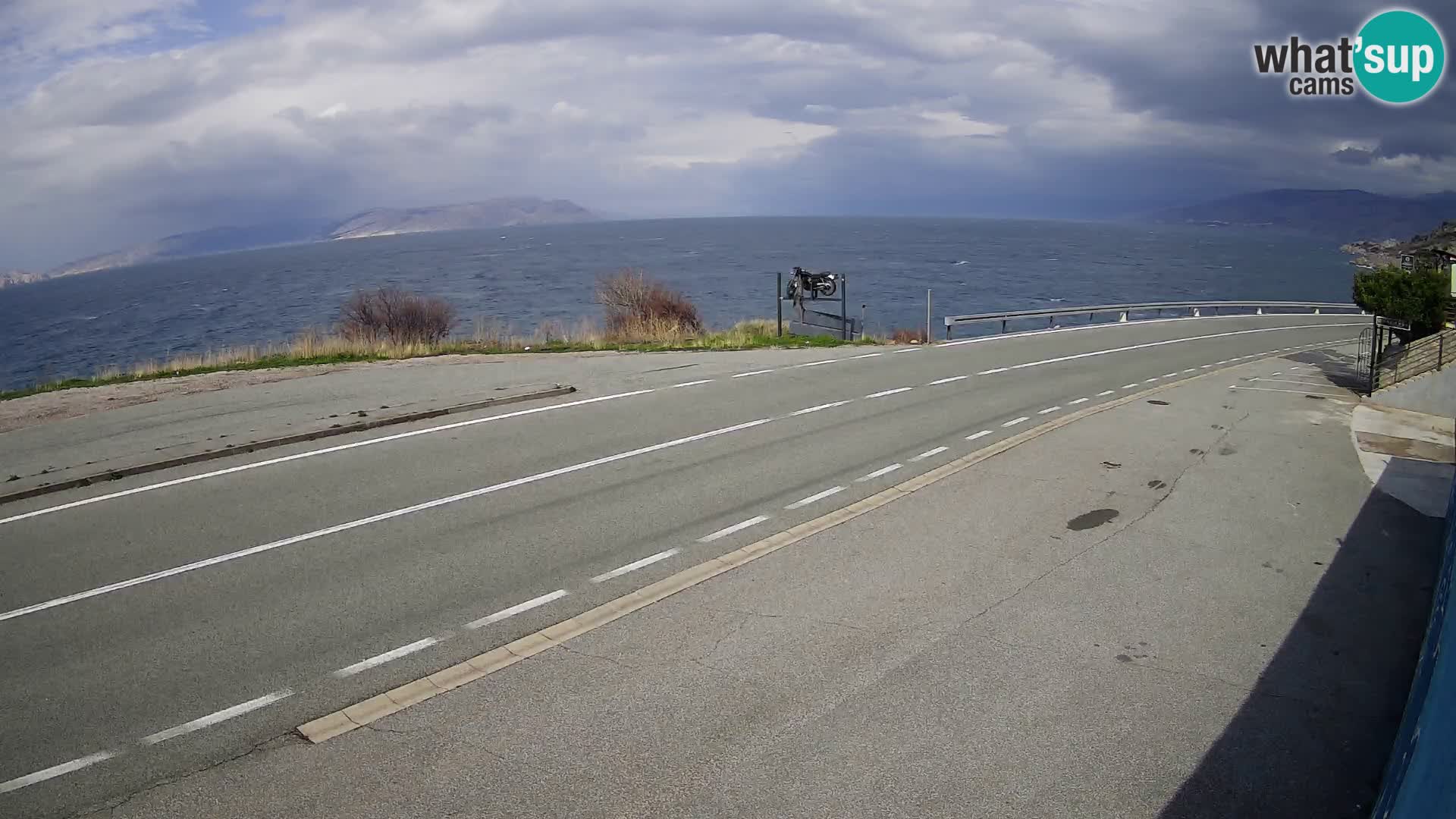 Web kamera Jadranska Magistrala kod SENJa – pogled na KRK