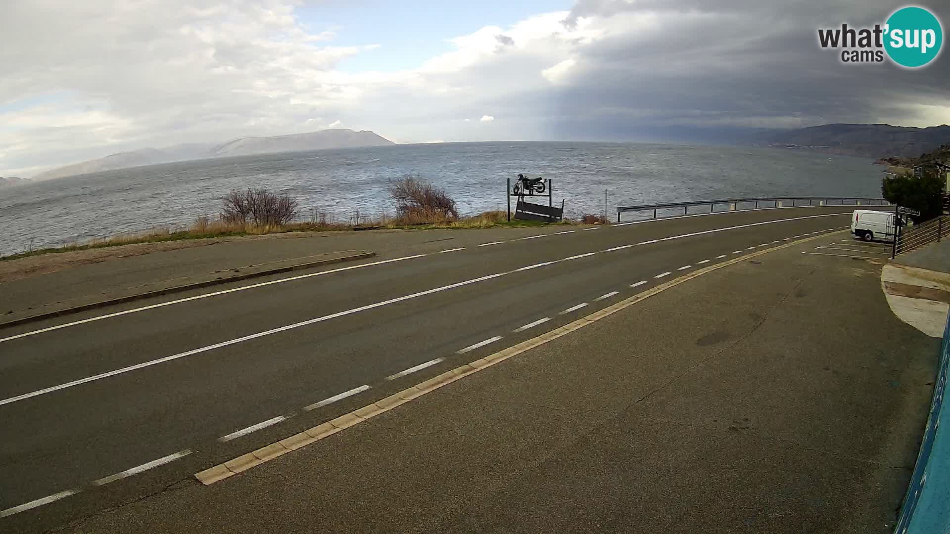 Webcam autopista adriática D8 cerca de SENJ – vista de la isla de KRK