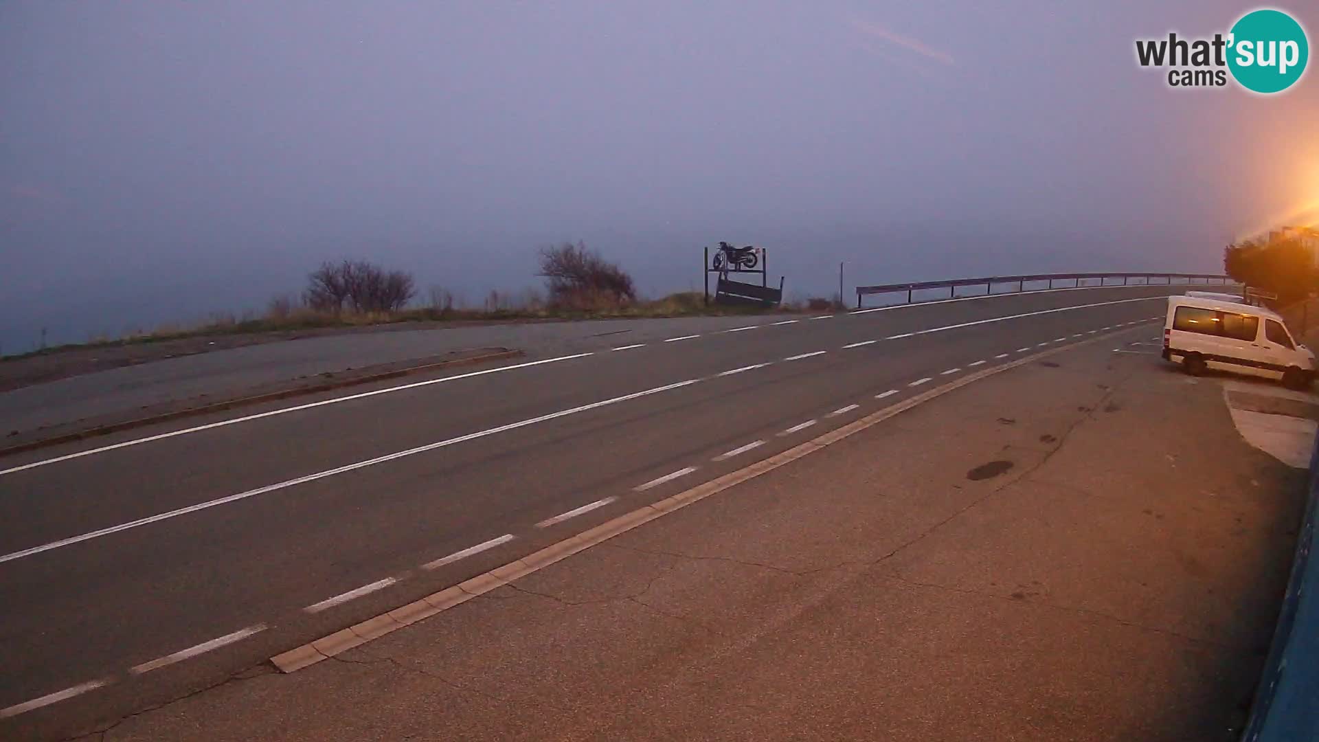 Webcam autopista adriática D8 cerca de SENJ – vista de la isla de KRK