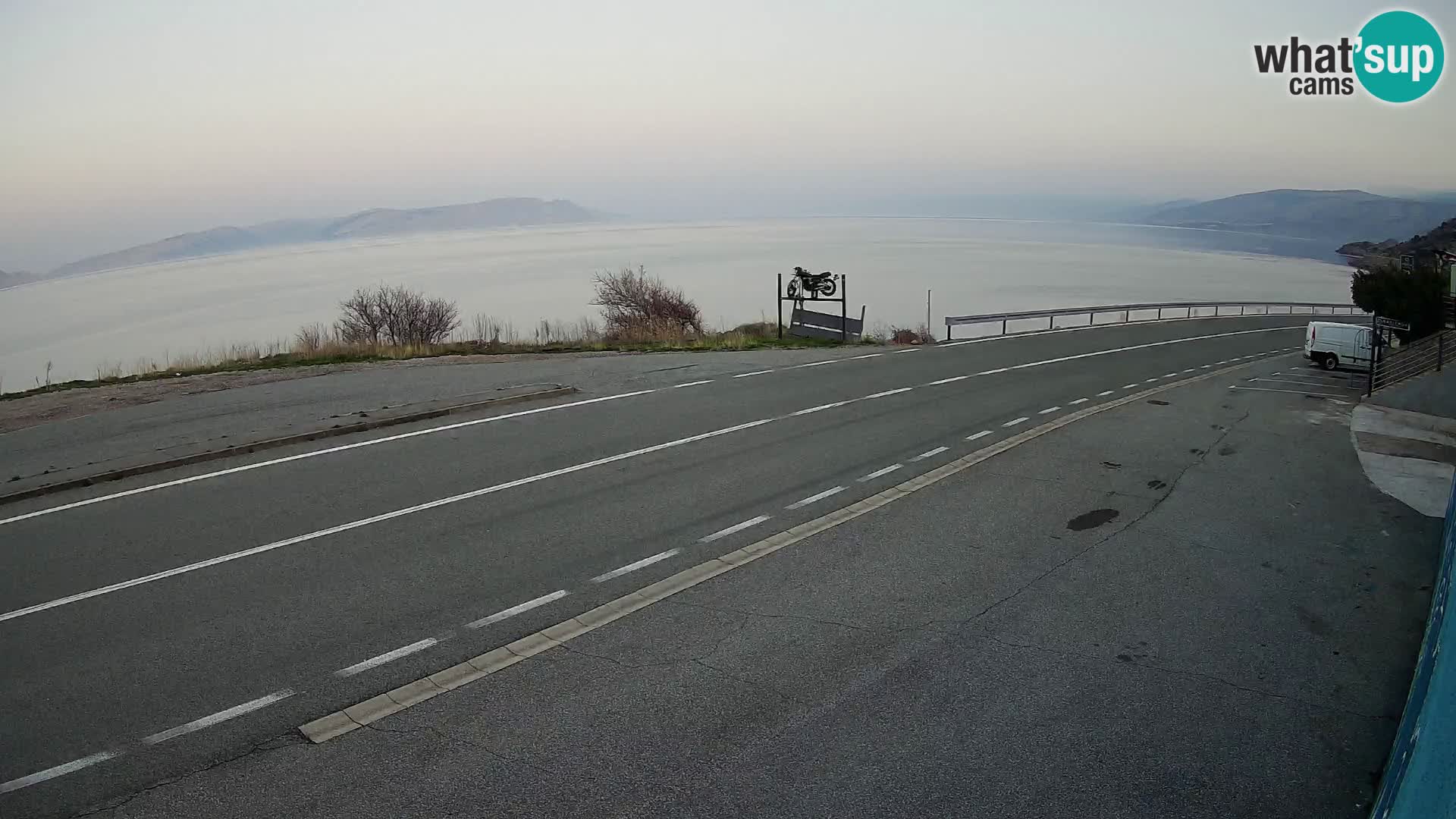 Webcam Adria-Autobahn D8 bei SENJ – Blick auf die Insel KRK
