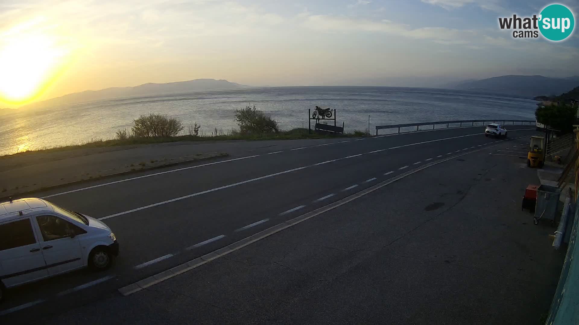 Web kamera Jadranska Magistrala kod SENJa – pogled na KRK