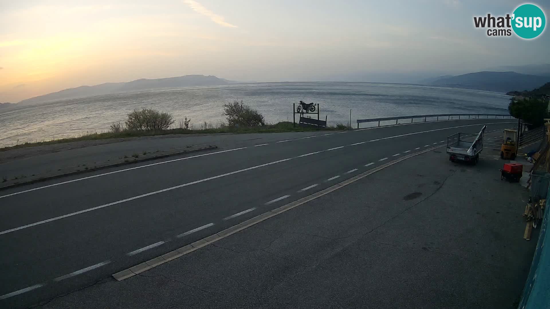 Web kamera Jadranska Magistrala kod SENJa – pogled na KRK