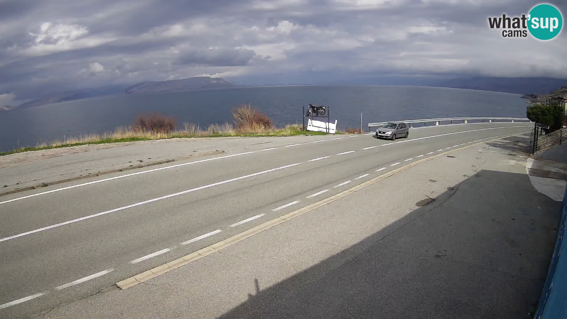 Webcam Adria-Autobahn D8 bei SENJ – Blick auf die Insel KRK