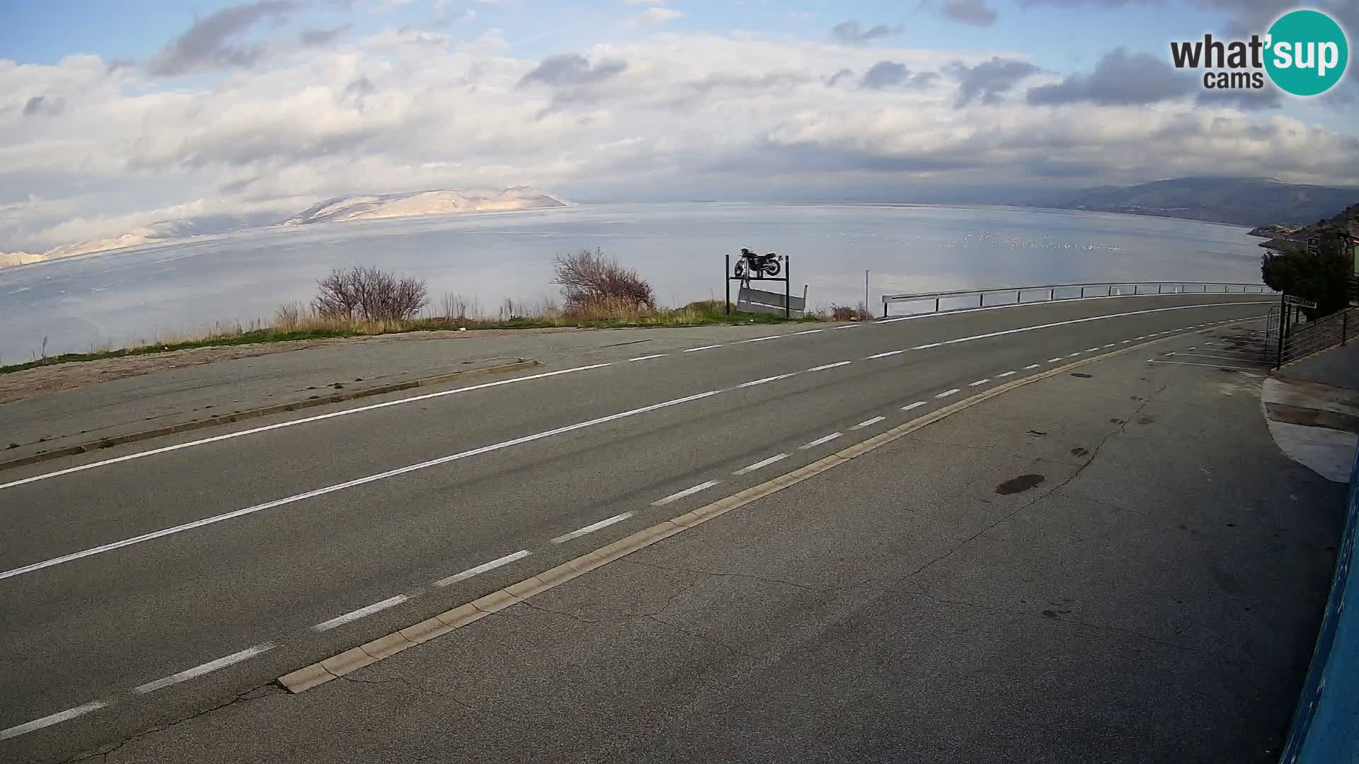 Webcam Adria-Autobahn D8 bei SENJ – Blick auf die Insel KRK