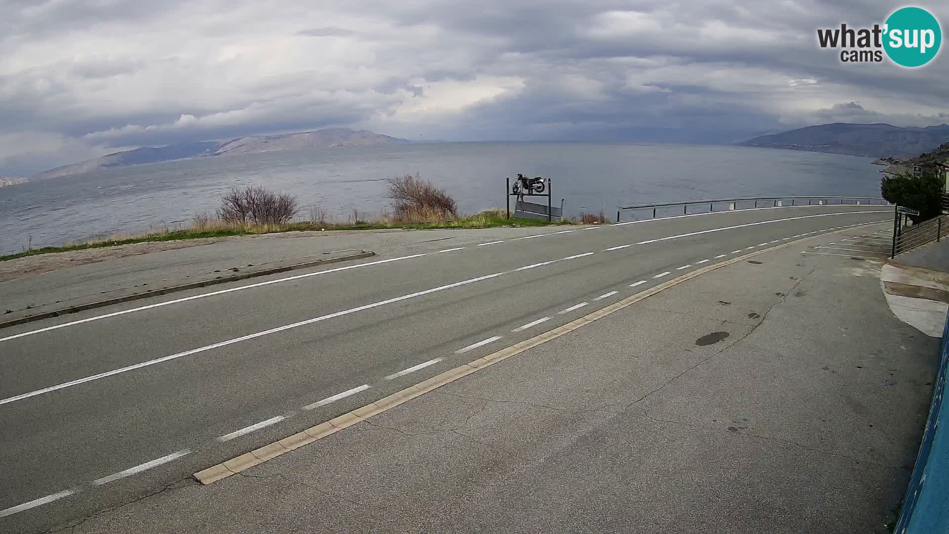 Webcam autopista adriática D8 cerca de SENJ – vista de la isla de KRK