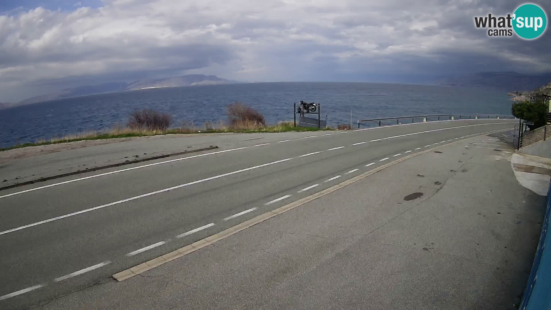 Webcam Adria-Autobahn D8 bei SENJ – Blick auf die Insel KRK