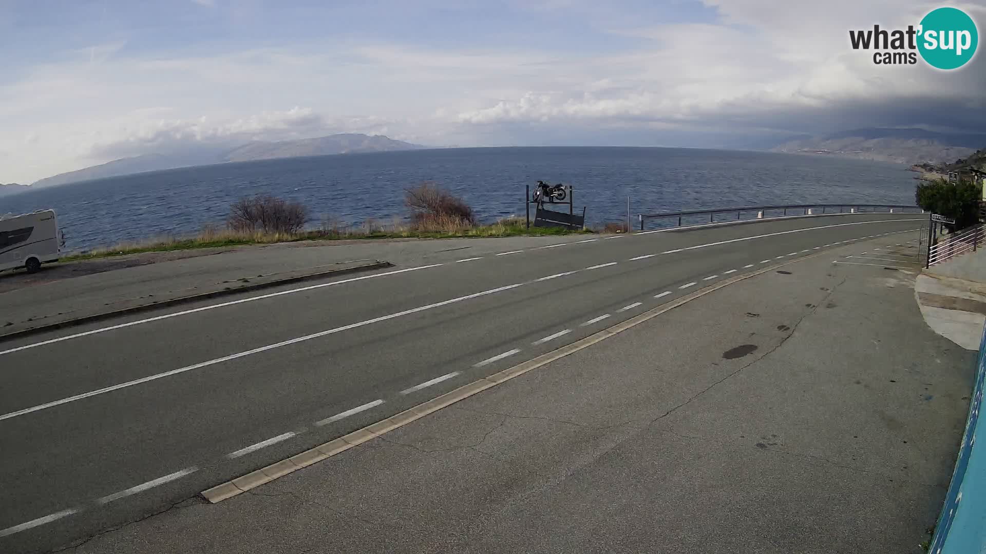 Web kamera Jadranska Magistrala kod SENJa – pogled na KRK