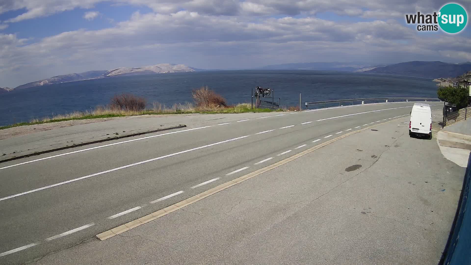 Webcam autopista adriática D8 cerca de SENJ – vista de la isla de KRK
