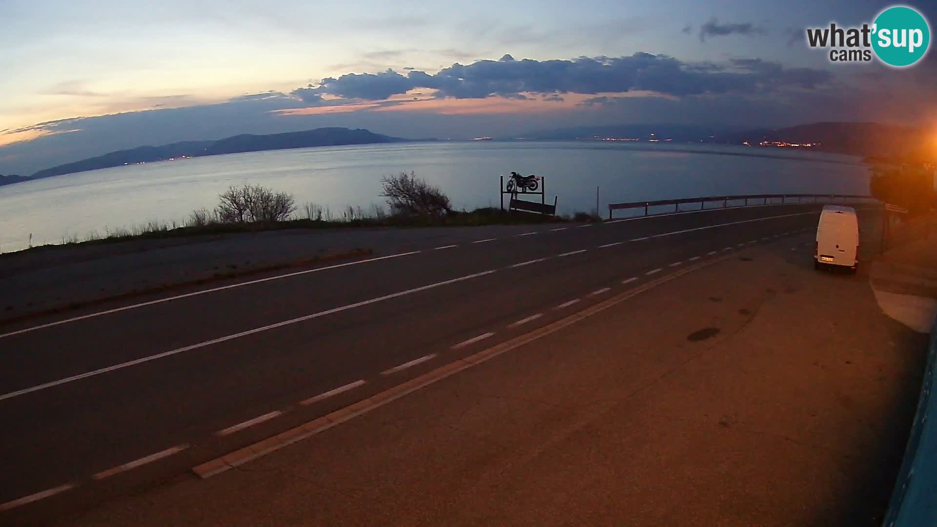 Web kamera Jadranska Magistrala kod SENJa – pogled na KRK