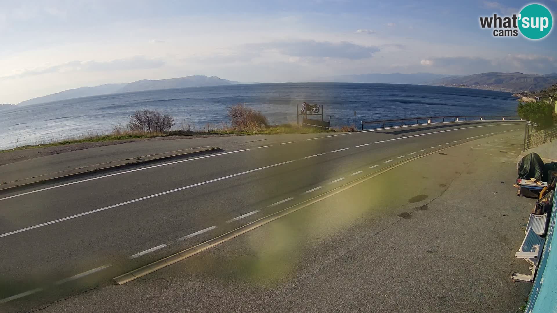 Webcam autopista adriática D8 cerca de SENJ – vista de la isla de KRK