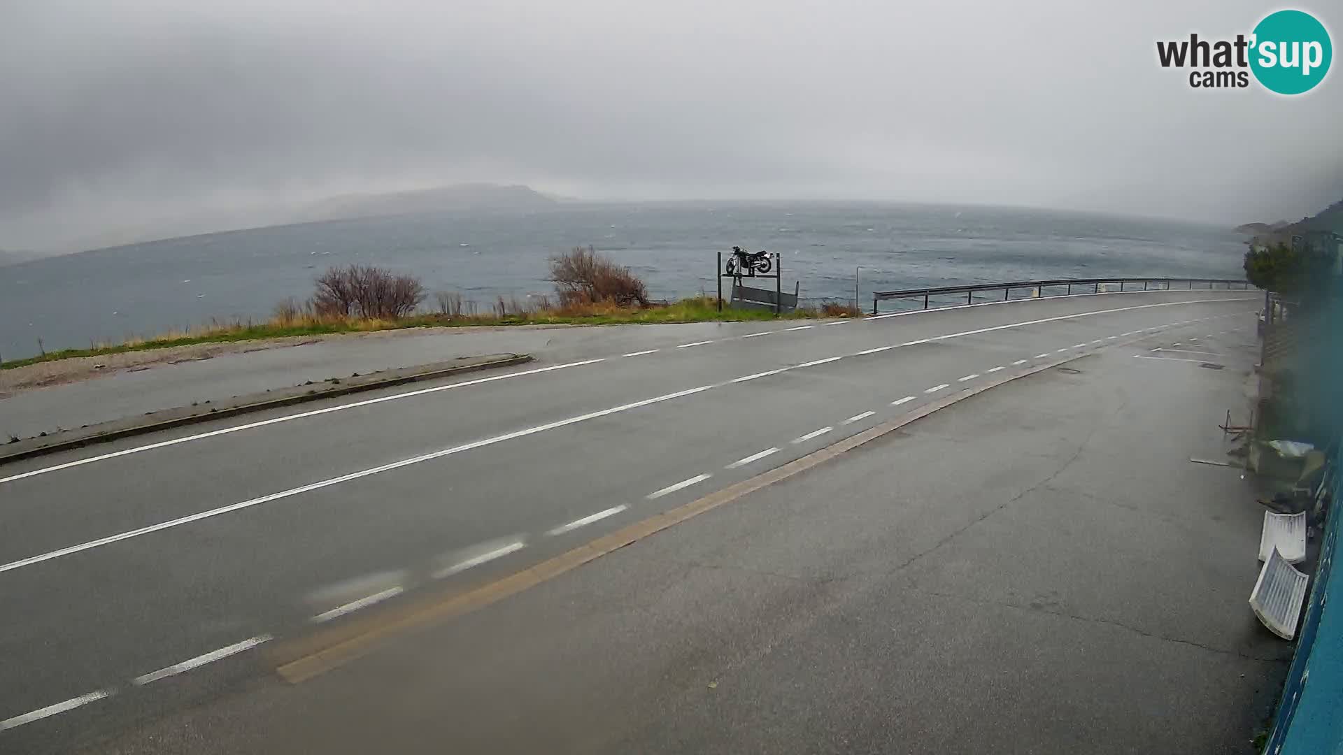 Webcam autopista adriática D8 cerca de SENJ – vista de la isla de KRK