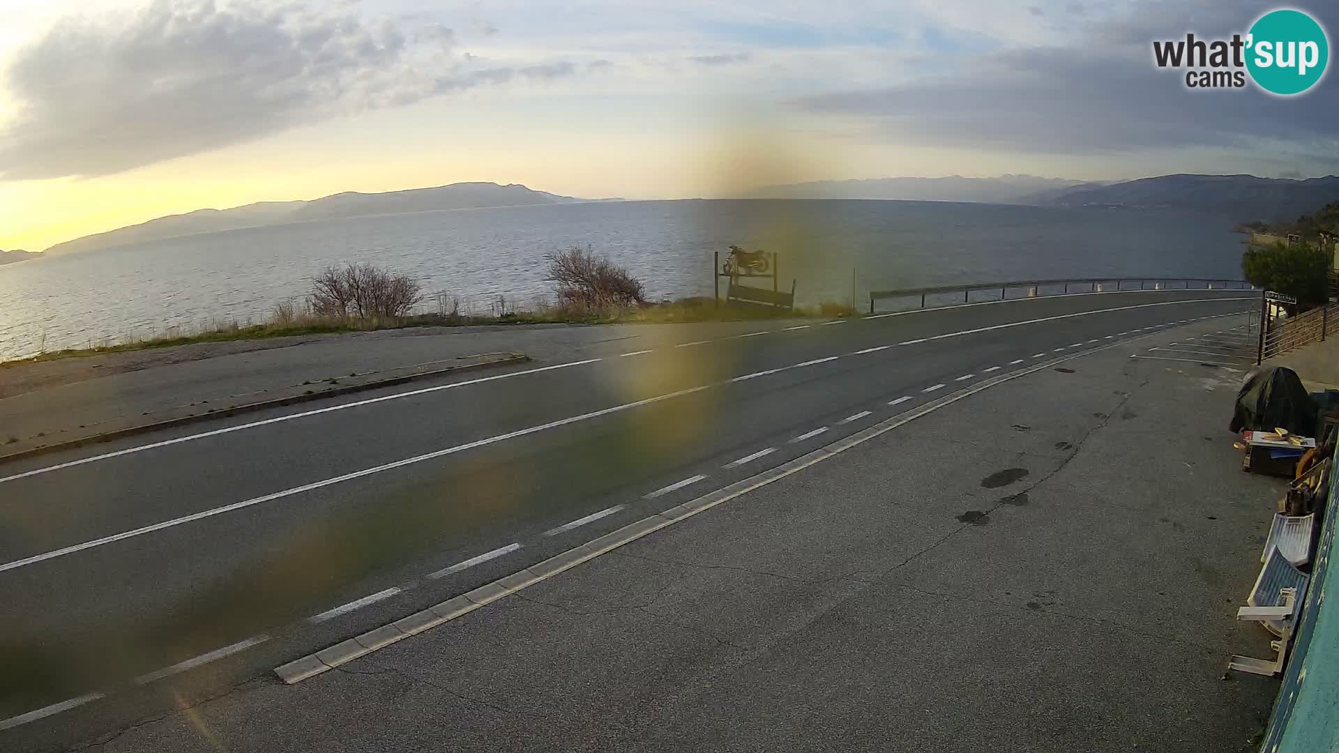 Webcam Adria-Autobahn D8 bei SENJ – Blick auf die Insel KRK