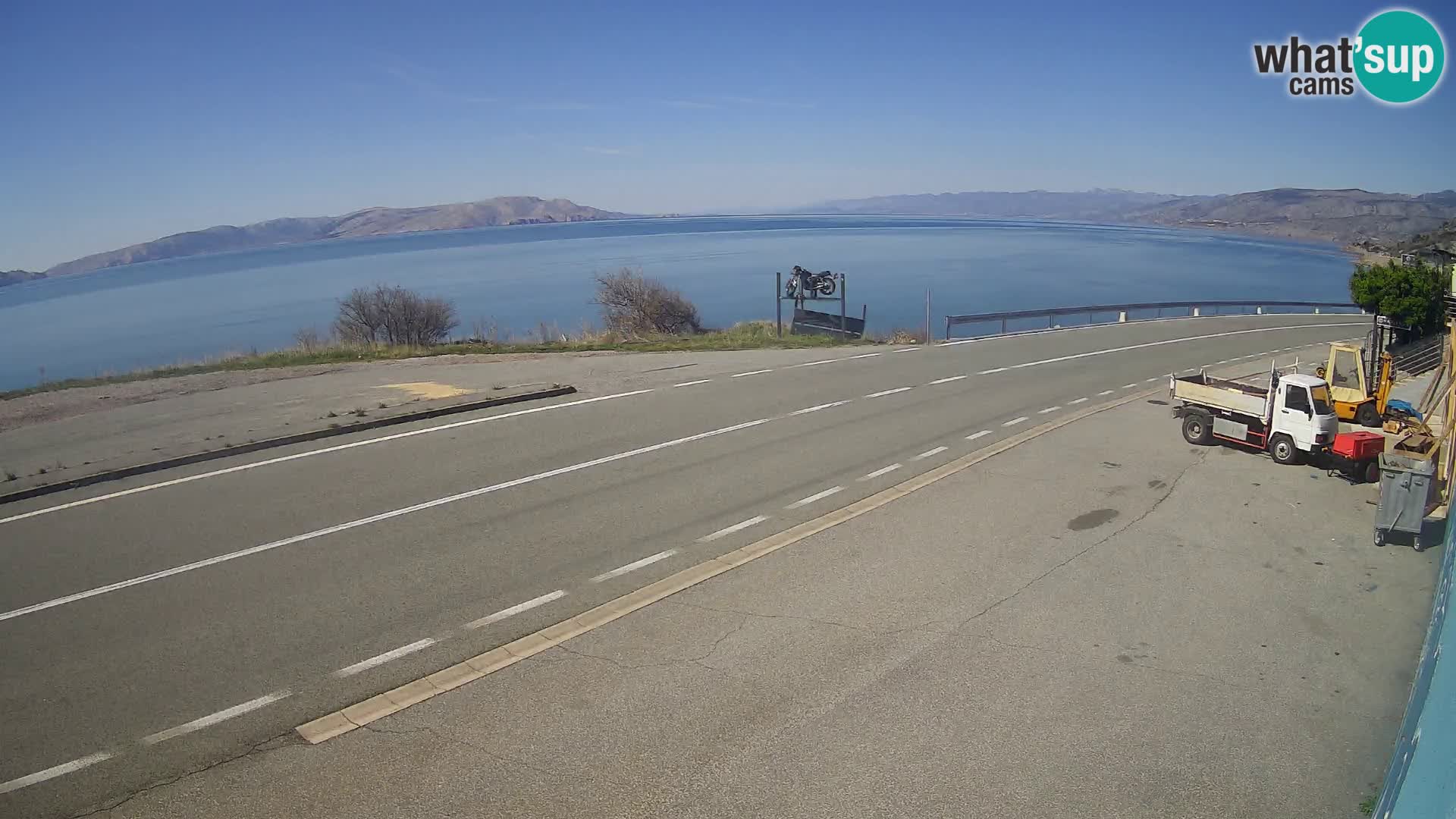 Webcam autopista adriática D8 cerca de SENJ – vista de la isla de KRK