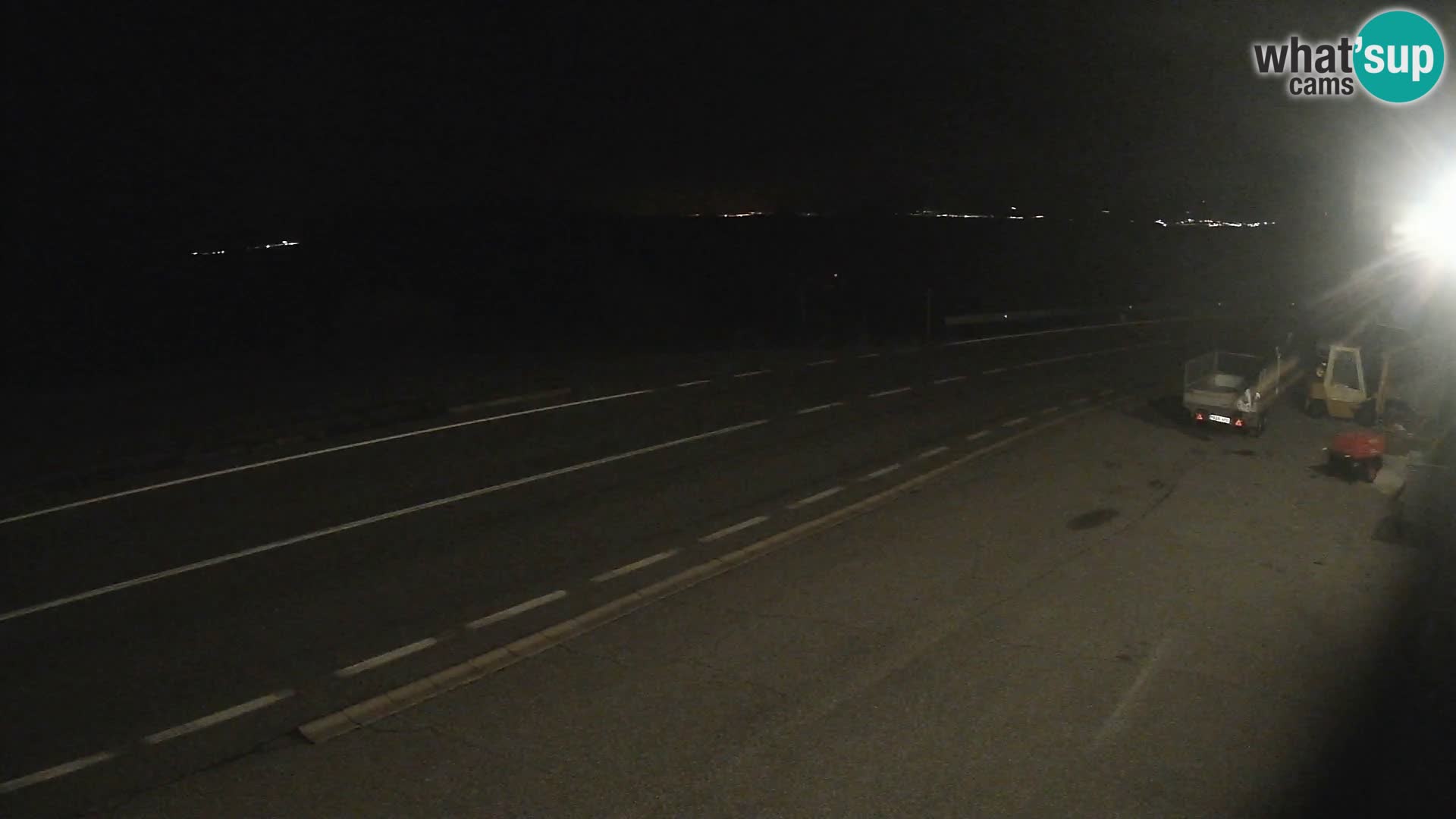 Webcam autopista adriática D8 cerca de SENJ – vista de la isla de KRK