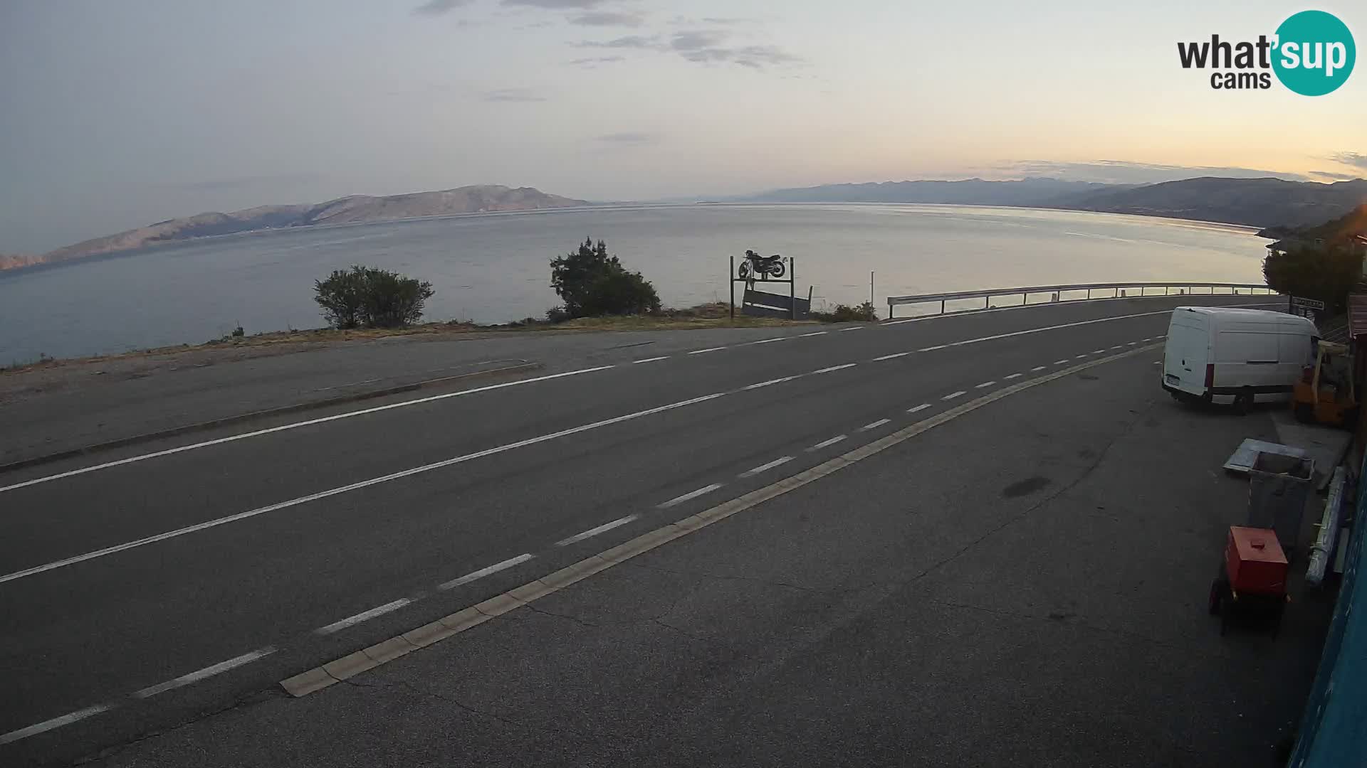 Webcam autopista adriática D8 cerca de SENJ – vista de la isla de KRK