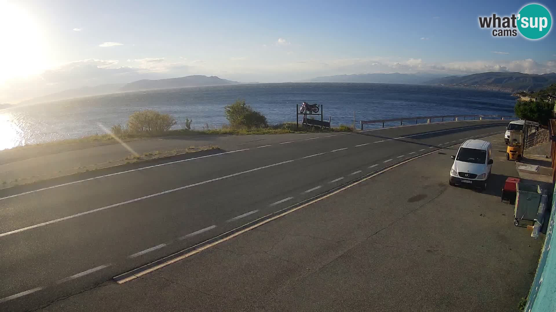 Webcam Adria-Autobahn D8 bei SENJ – Blick auf die Insel KRK