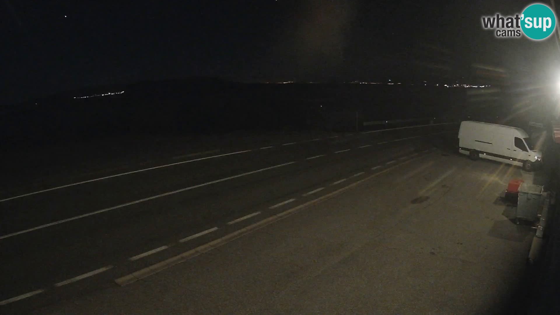 Webcam autopista adriática D8 cerca de SENJ – vista de la isla de KRK