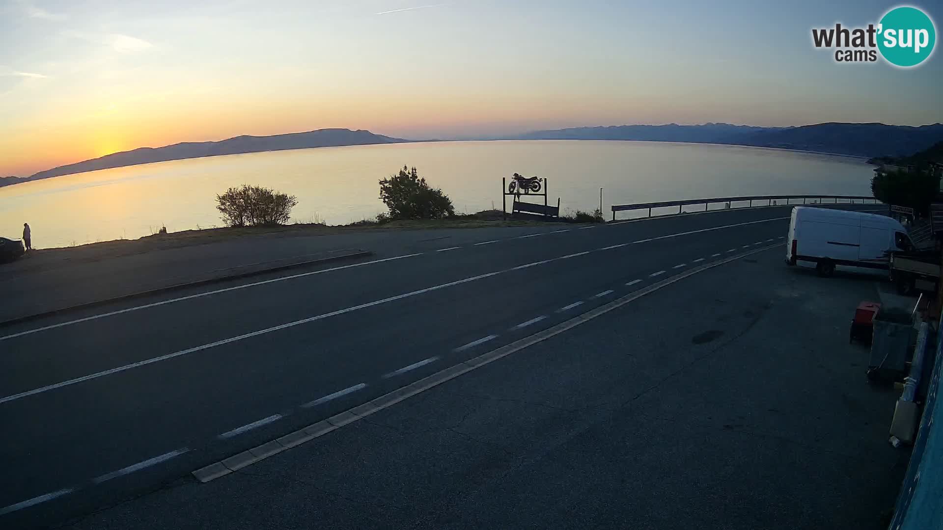Webcam autopista adriática D8 cerca de SENJ – vista de la isla de KRK