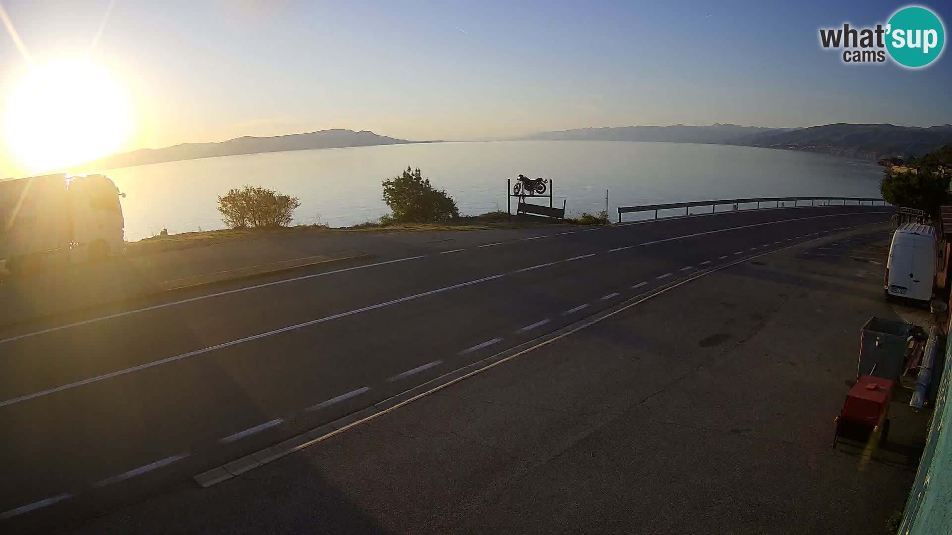 Web kamera Jadranska Magistrala kod SENJa – pogled na KRK