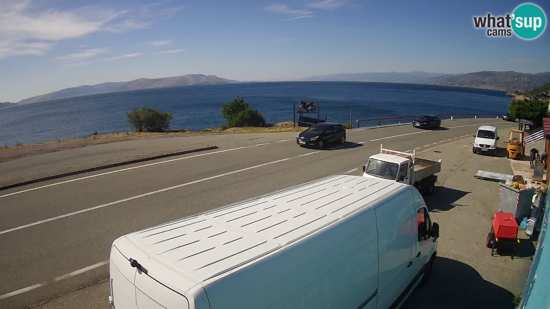 Webcam autopista adriática D8 cerca de SENJ – vista de la isla de KRK