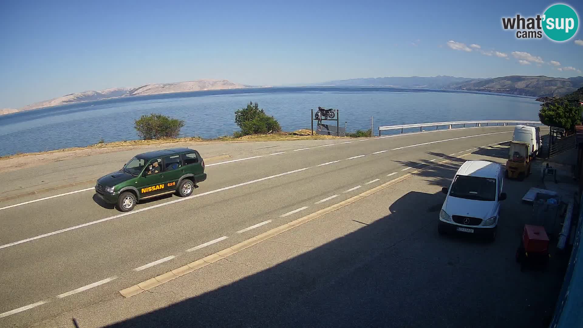 Kamera Jadranska Magistrala D8 pri SENJu – pogled na otok KRK