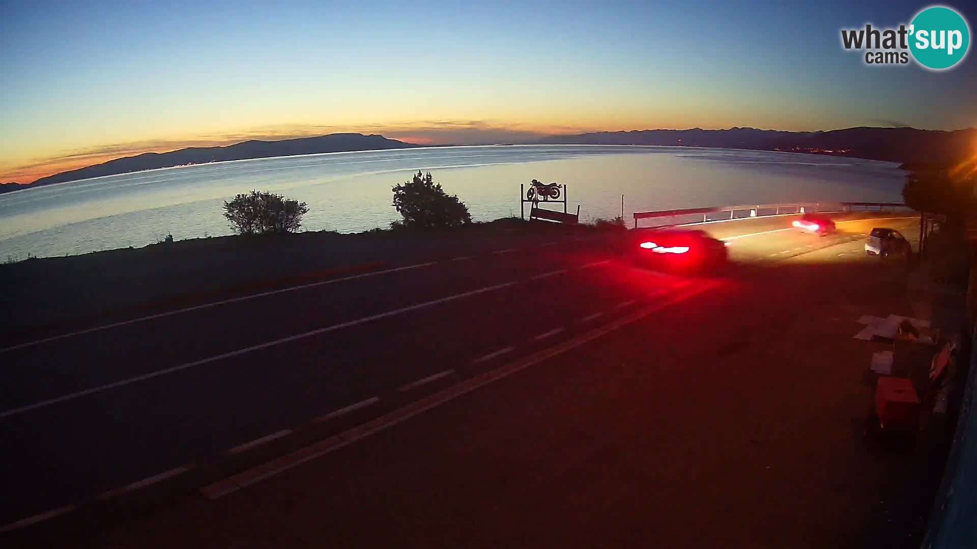 Webcam Adria-Autobahn D8 bei SENJ – Blick auf die Insel KRK
