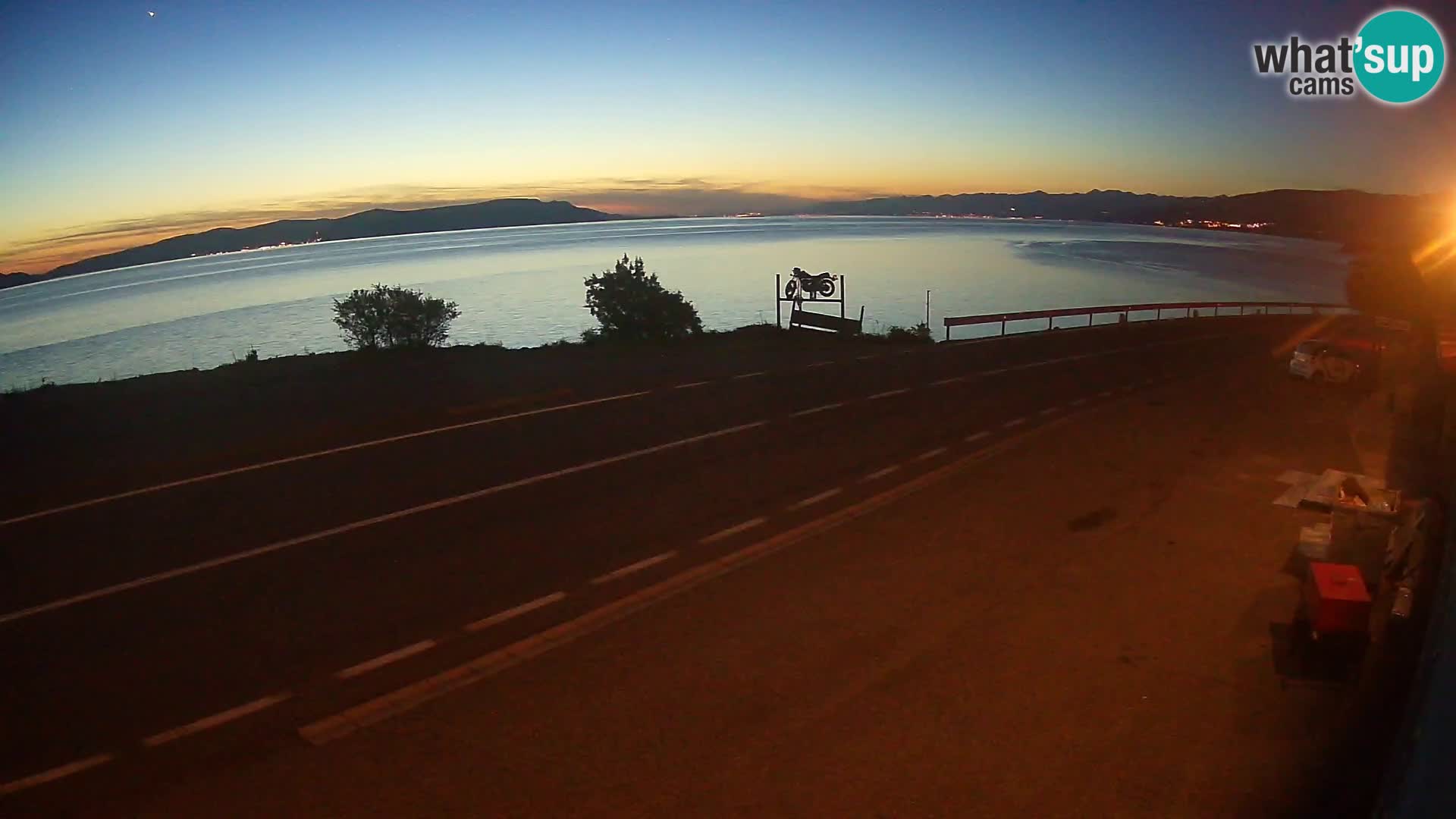 Webcam autopista adriática D8 cerca de SENJ – vista de la isla de KRK