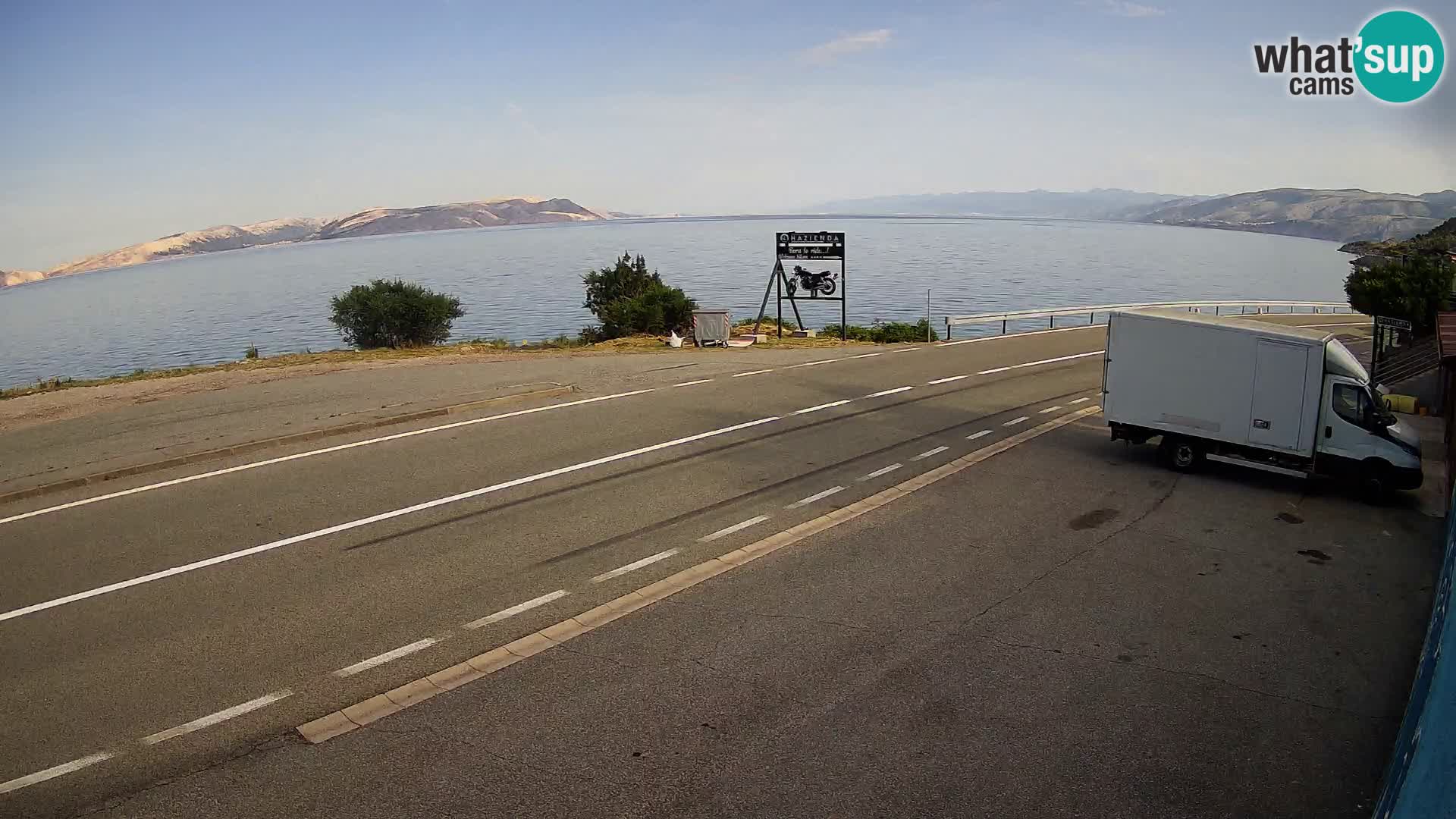 Webcam autopista adriática D8 cerca de SENJ – vista de la isla de KRK