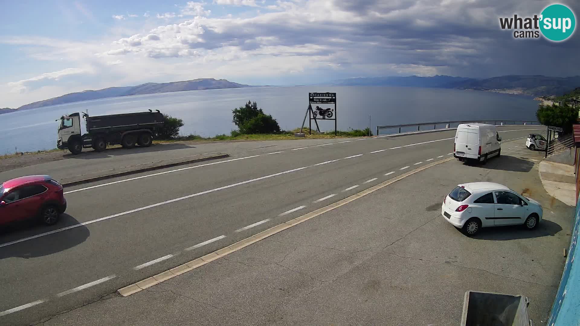 Webcam Adria-Autobahn D8 bei SENJ – Blick auf die Insel KRK