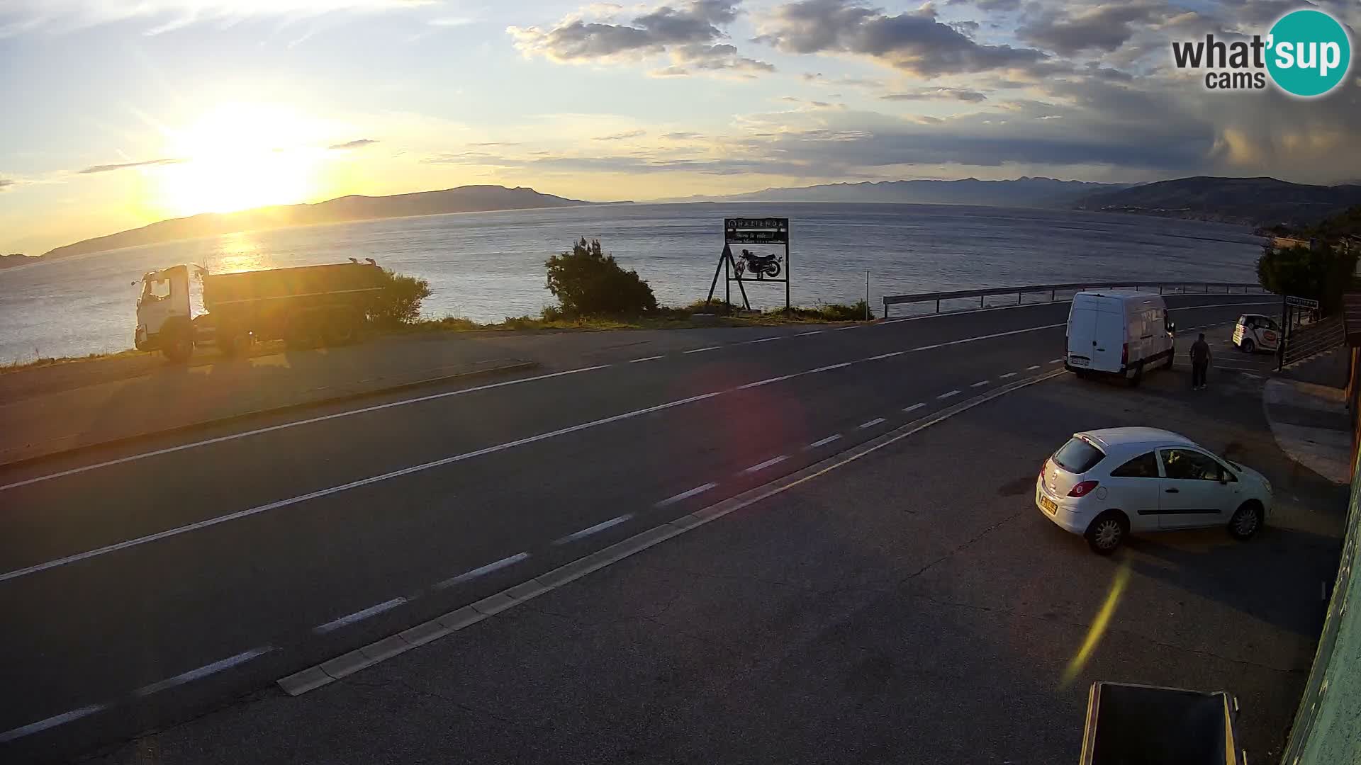 Webcam Adria-Autobahn D8 bei SENJ – Blick auf die Insel KRK
